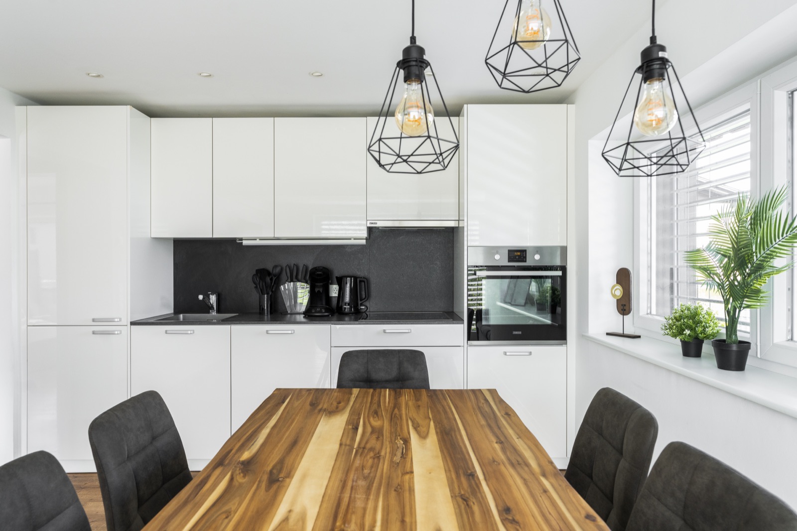 Central City Oasis – Apt. 01